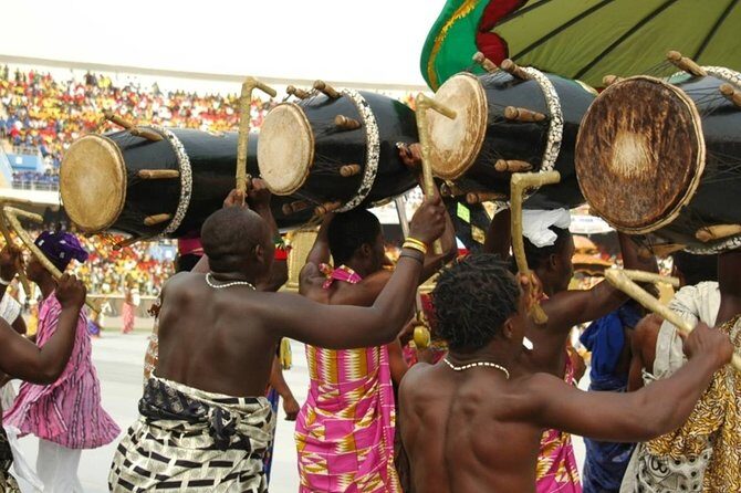 10 Days Trip to Cape Coast and Elmina Castles from Accra - Day 2: Accra’s Monument Trail, Plus Jamestown and Du Bois