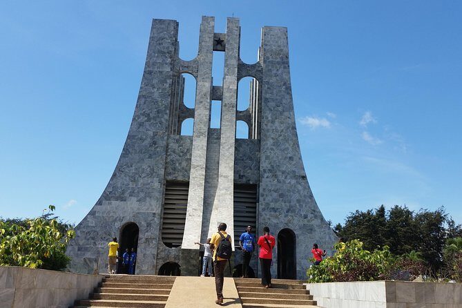 6 day Culture & History Tour in Ghana - National Cultural Center and Manhyia Palace: Ashanti power you can walk through