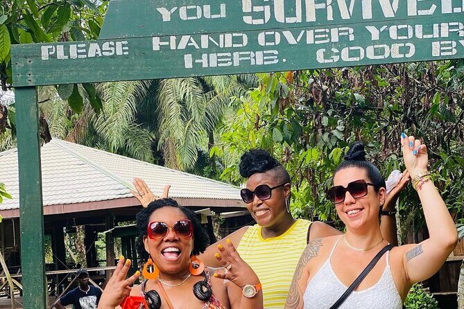 9-Day Private Guided Tour of West Africa (Ghana, Togo & Benin) - Lomé’s Grand Marché and the independence-era museum stop