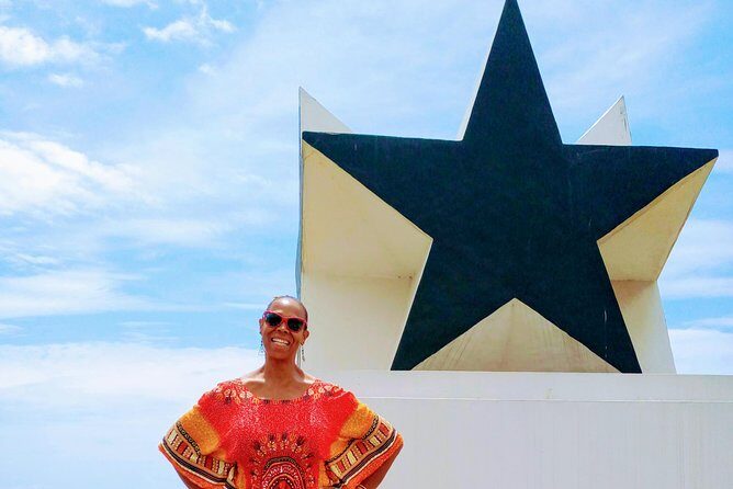A Day in Accra - Kwame Nkrumah Memorial Park: museum artifacts tied to the independence moment