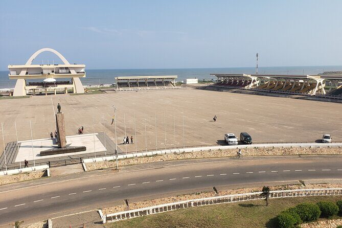 Accra Detailed City Tour - Jamestown walking tour: forts, old streets, and colonial-era context