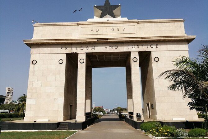 Accra Guided City Tour Experience - Independence Square and the Black Star Gate: history with an ocean view