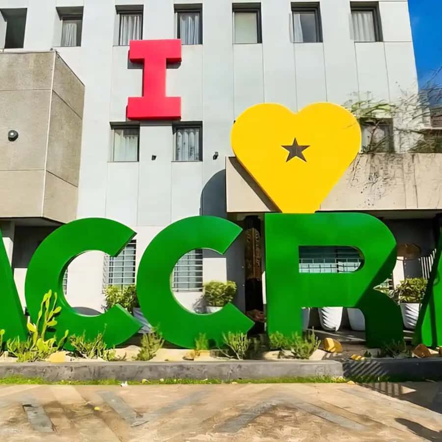 ACCRA GUIDED CITY TOUR, GHANA - Makola Market on Kojo Thompson Road: Where Accra Shops and Trades