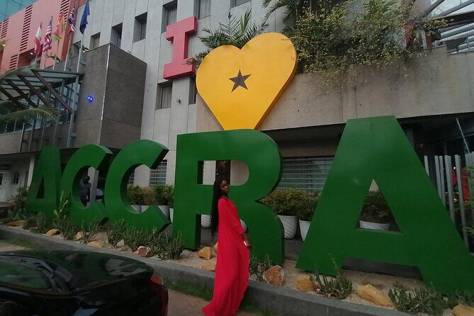 Accra Slave Castle and City Private Tour with Pick up - Centre for National Culture: Shopping With Help (and Better Chances)