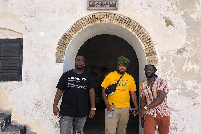 Accra To Cape Coast And Elmina Day Tour - What private guiding gets you (and what it costs)