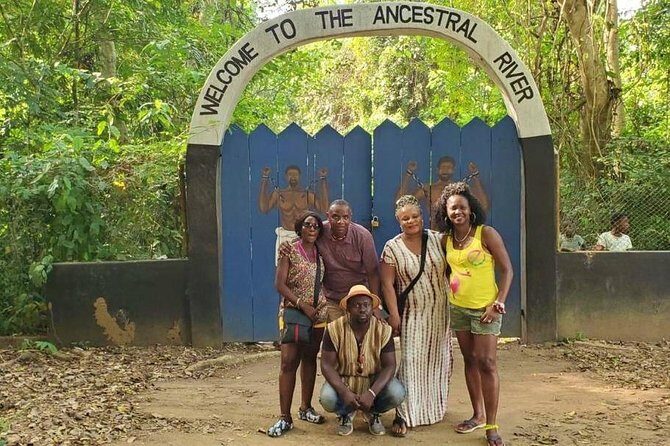 Black History Tour - Back to Your Roots (Accra to Assin to Cape Coast to Elmina) - The 7:00am Accra launch: easy pickup, long day energy