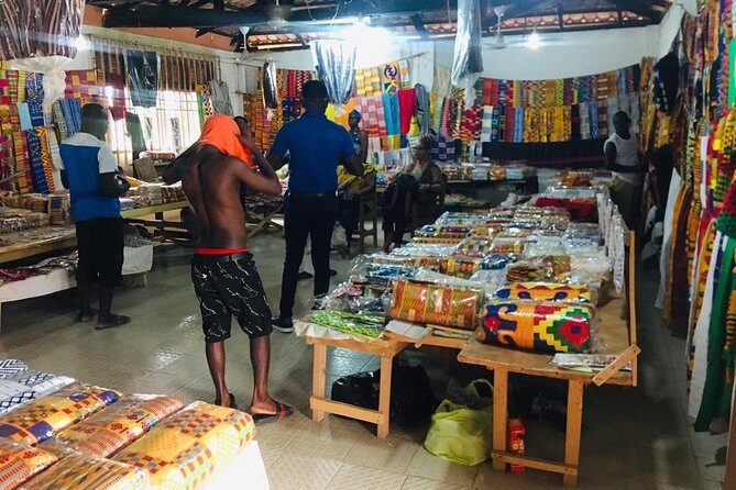 Bonwire Namimg Ceremony and Kente Tourist Center - Bonwire Kente Weaving Centre: your hands-on Kente moment