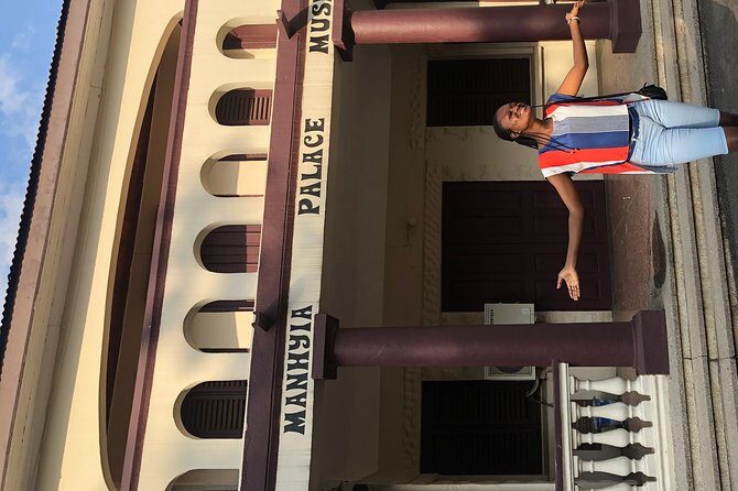 Experience Accra - Stop 2: Makola Market with real bargaining help and local-market time