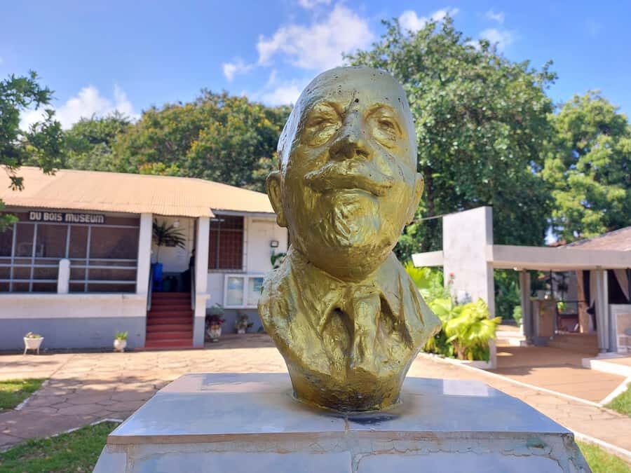 Full-Day Accra City Tour - Kwame Nkrumah Memorial Park & Mausoleum: turning a name into a place