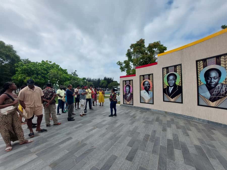 Full-Day Accra City Tour - Accra Arts Centre shopping: a focused stop, not a free-for-all