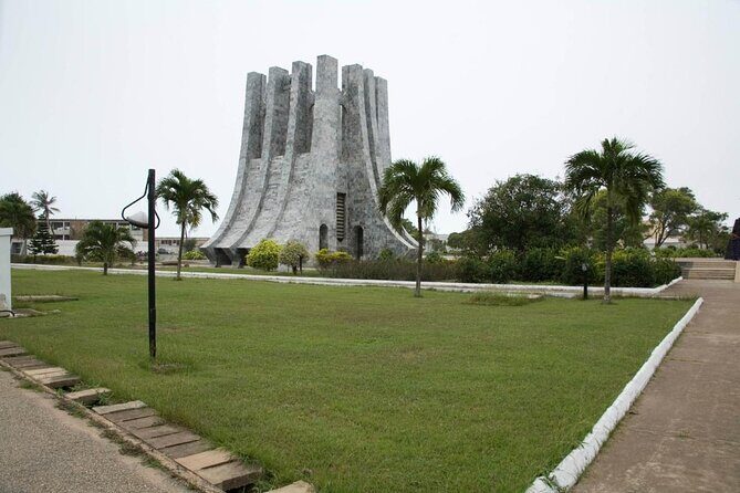 Full-Day Guided Tour Accra City, Ghana - Black Star Gate: photos, viewpoints, and the symbol of independence
