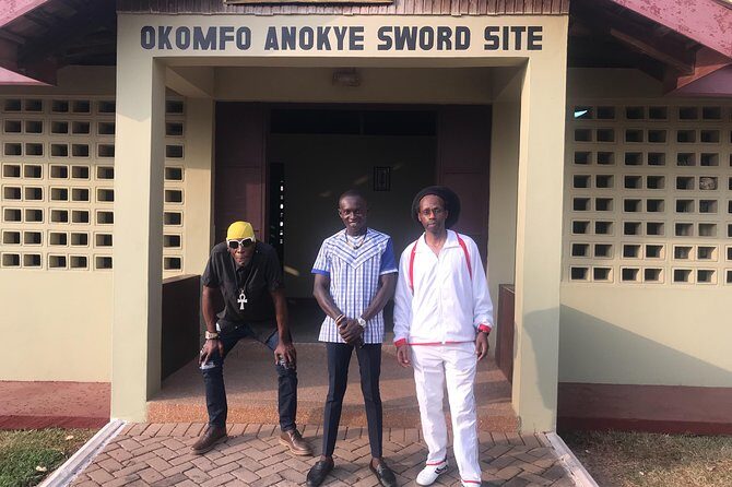 Kumasi City Tour - Manhyia Palace Museum: Golden Stool connections and royal statues