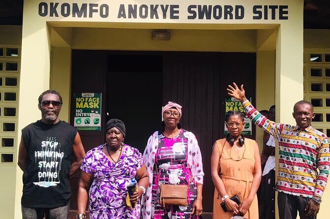Kumasi City Tour - Bonwire kente weaving village: cloth as a living skill