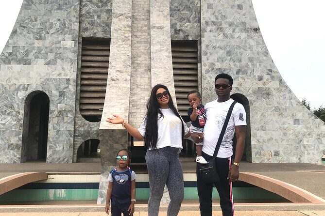 Private City Tour in Accra with Hotel Pickup and Lunch - Lunch with jollof: where the tour turns human