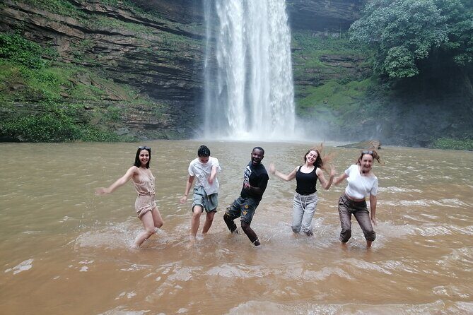 The Botanical Gardens and Water Falls Experience - Private Tour - Aburi Botanical Gardens: Spice Trees, Aromatics, and Famous Visitor Plantings