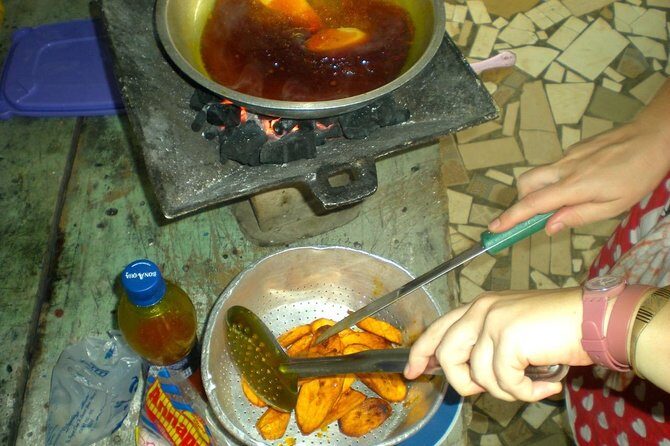 Tour Kumasi City Like a Local - Kejetia Market like a local: huge, noisy, and unforgettable