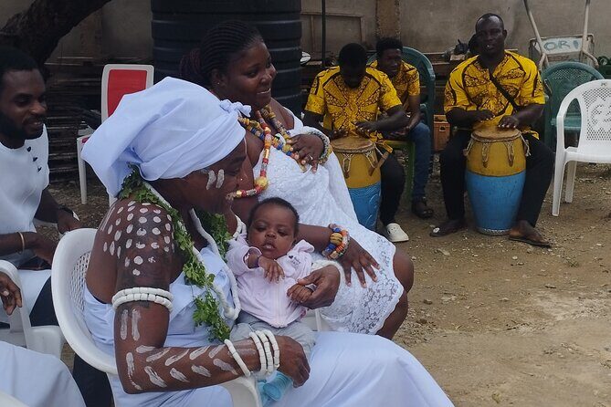 Traditional Naming Ceremony and Boat Cruise Experience - Makola Market sightseeing: what to watch for during the Accra portion