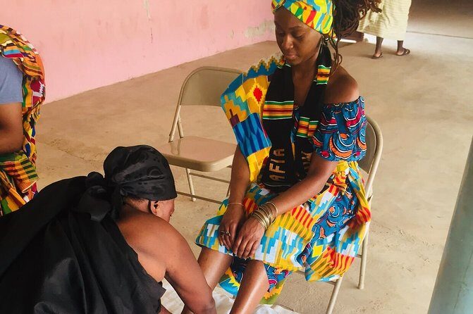 Traditional naming ceremony For African Diasporas in Kumasi - Kente weaving workshop: craft you can connect to the ceremony