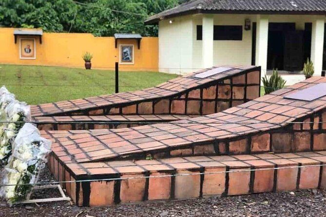 Trails of the transatlantic slave trade in Ghana - Osu Castle and the Nkrumah sites: a sharper lens on colonial power